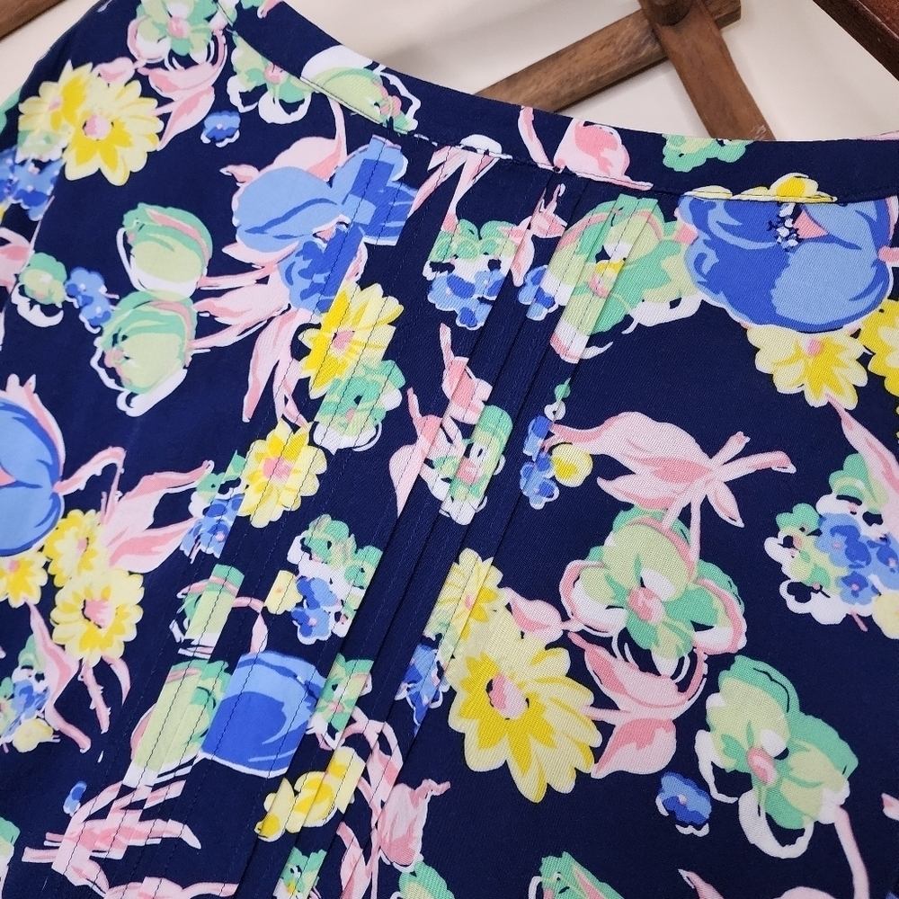 Talbots Women’s Blue Floral Split Neck Pintuck Top Playful Floral Print Size XL - Picture 7 of 9